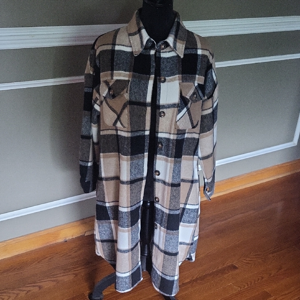Women's Plaid Longline Jacket Shacket - Black and Tan Size Small